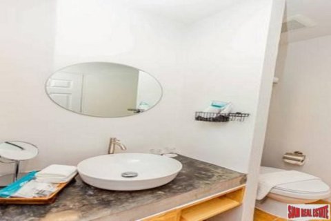 Отель, гостиница с 24 спальнями в Раваи, Таиланд №96053 19