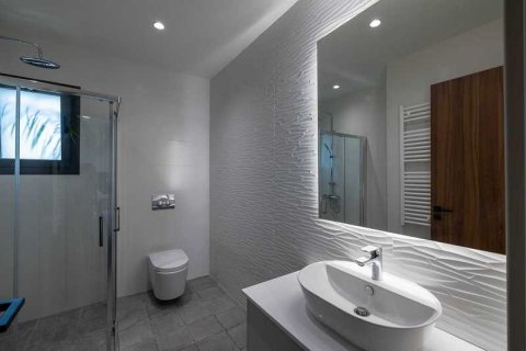 4 bedrooms Villa in Pegeia, Cyprus No. 29103 11