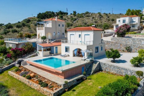 3 bedrooms Villa in Chania, Greece No. 23986 4