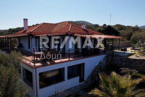 3 bedrooms House in Magnesia, Greece No. 104630 6