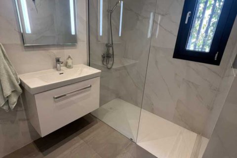 4 bedrooms House in Agios Athanasios, Cyprus No. 66341 11