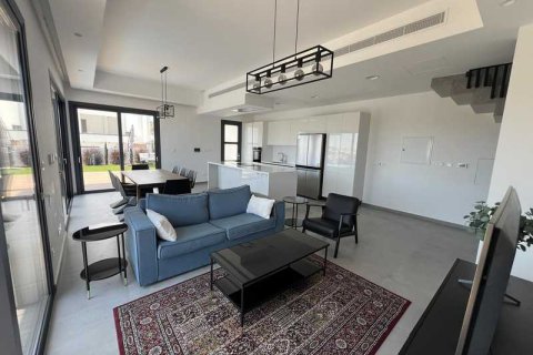 4 bedrooms House in Agios Athanasios, Cyprus No. 66341 5