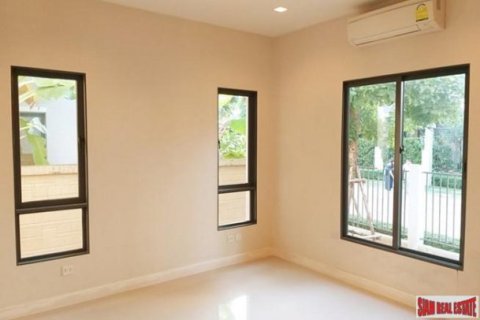 4 bedrooms House in Bangkok, Thailand No. 95845 19