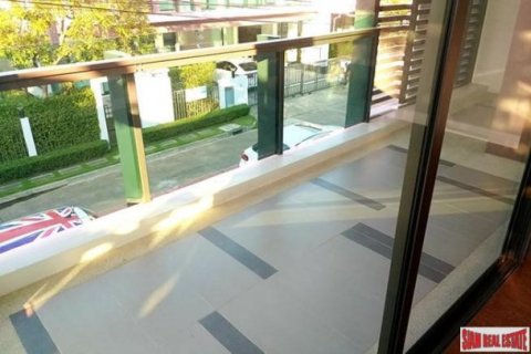 4 bedrooms House in Bangkok, Thailand No. 95845 10