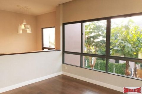 4 bedrooms House in Bangkok, Thailand No. 95845 13