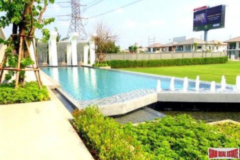 4 bedrooms House in Bangkok, Thailand No. 95845 15