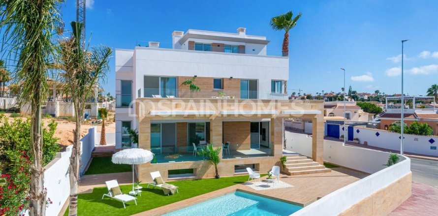 4 bedrooms Villa in Rojales, Spain No. 88544