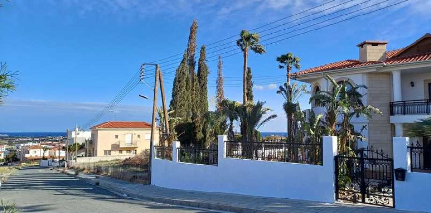 5 dormitorios House en Oroklini, Cyprus No. 100502