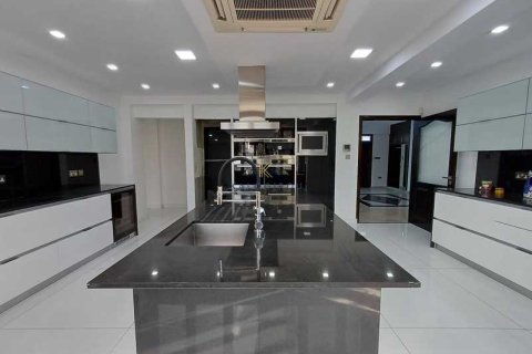 5 dormitorios House en Oroklini, Cyprus No. 100502 9