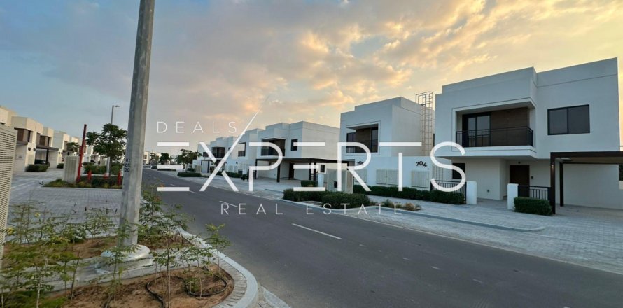 3 bedrooms Townhouse in Darna, Vietnam No. 87558