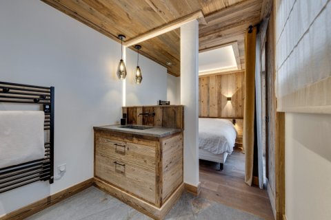 4 bedrooms Apartment in Val-d'Isere, France No. 99432 7