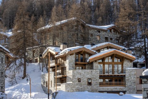 4 bedrooms Apartment in Val-d'Isere, France No. 99432 17