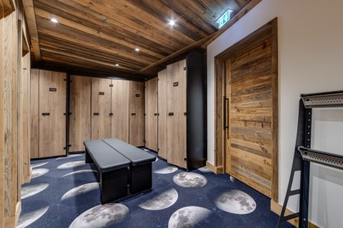 4 bedrooms Apartment in Val-d'Isere, France No. 99432 15