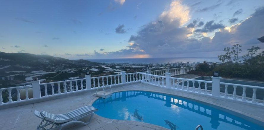 4 rooms Apartment in Kargicak, Turkey No. 122823