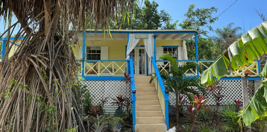 3 bedrooms Villa in Falmouth, Antigua and Barbuda No. 72304