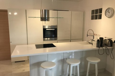 2 dormitorios Apartment en Limassol, Cyprus No. 105900 4