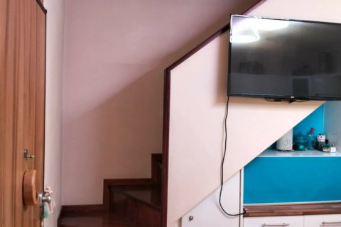 3 bedrooms Maisonette in Piraeus, Greece No. 108029 16