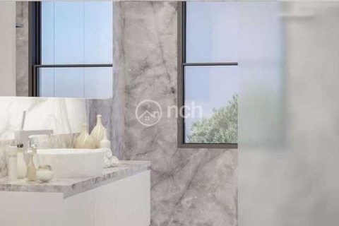 3 bedrooms Villa in Germasogeia, Cyprus No. 74475 8