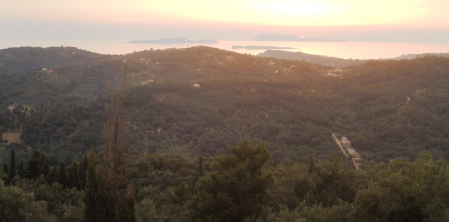 3 bedrooms Villa in Corfu, Greece No. 72481