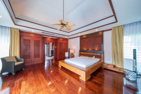 4 bedrooms House in Rawai, Thailand No. 97382 12