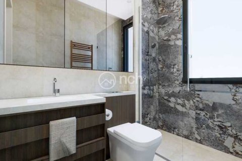 3 bedrooms Apartment in Limassol, Cyprus No. 41340 12