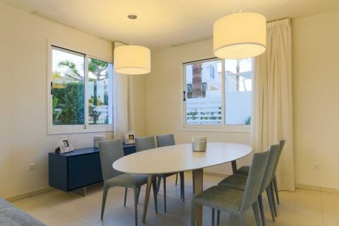 3 bedrooms Villa in Pernera, Cyprus No. 82689 6