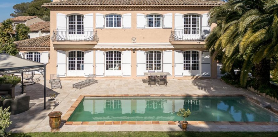 4 bedrooms House in Le Cannet, France No. 83475