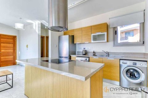 2 bedrooms Apartment in Agios Tychonas, Cyprus No. 103377 4
