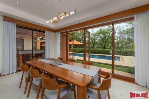 4 bedrooms Villa in Phuket, Thailand No. 97242 6