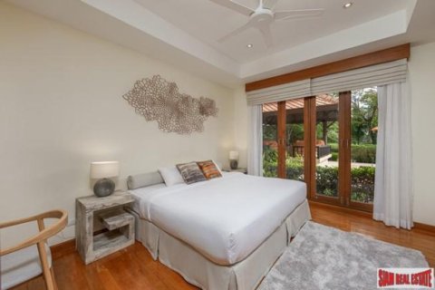 4 bedrooms Villa in Phuket, Thailand No. 97242 9