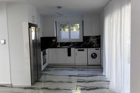 4 bedrooms Maisonette in Parekklisia, Cyprus No. 101677 16