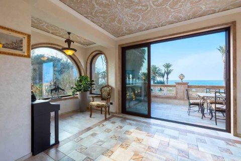 4 dormitorios Villa en Polis, Cyprus No. 31548 6