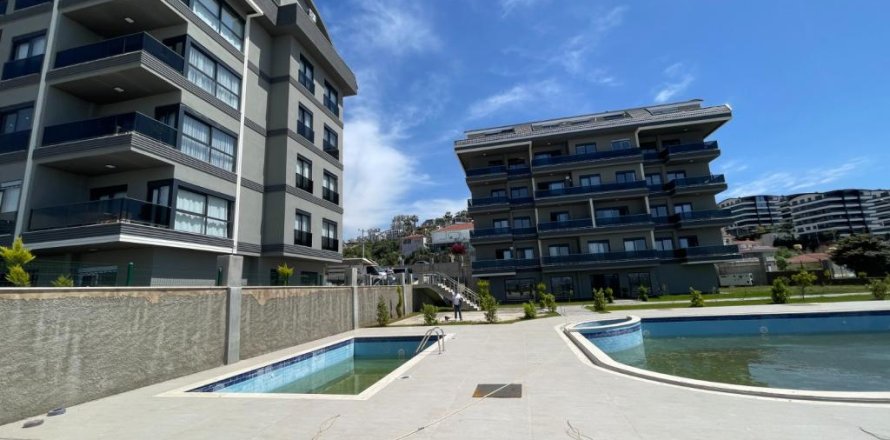 5 rooms Apartment in Kargicak, Turkey No. 21415