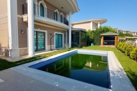 5 bedrooms Villa in Khanh Hoa, Vietnam No. 16291 1