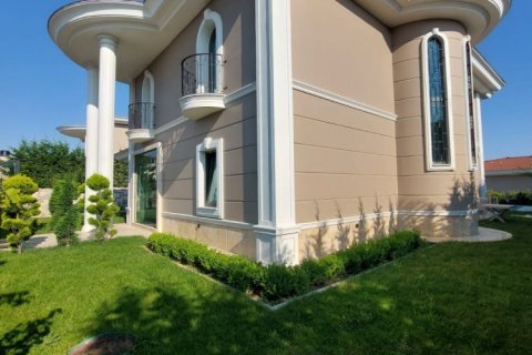 5 bedrooms Villa in Khanh Hoa, Vietnam No. 16291 8