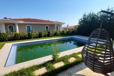 5 bedrooms Villa in Khanh Hoa, Vietnam No. 16291 2