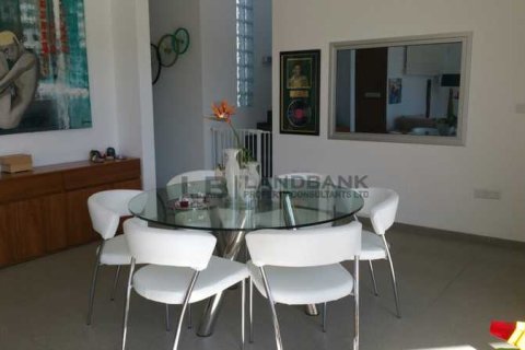 5 bedrooms House in Latsia, Cyprus No. 62973 7
