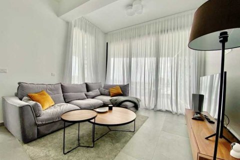 3 bedrooms Penthouse in Germasogeia, Cyprus No. 101837 2