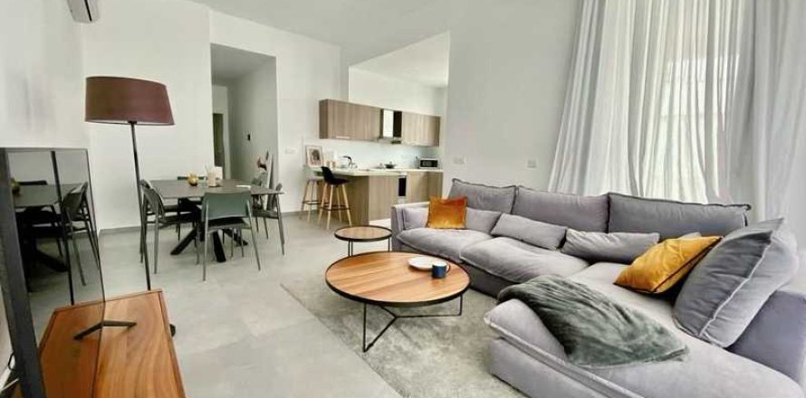 3 bedrooms Penthouse in Germasogeia, Cyprus No. 101837