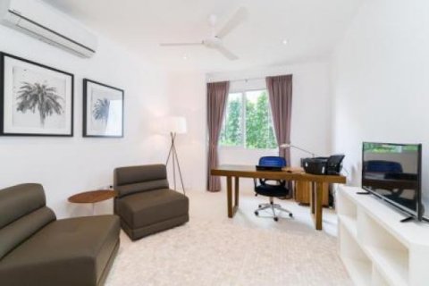 4 bedrooms Villa in Surat Thani, Thailand No. 95914 3