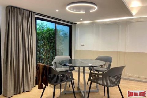 Дом с 3 спальнями в Бангкок, Таиланд №97011 5