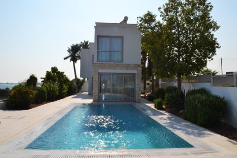 3 bedrooms Villa in Larnaca, Cyprus No. 106433 10