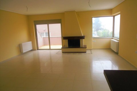 Мезонет с 4 спальнями в Лутракион, Греция №60410 3