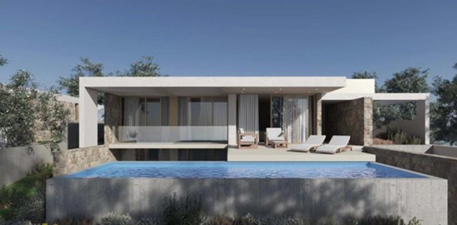 4 bedrooms Villa in Paphos, Cyprus No. 39136