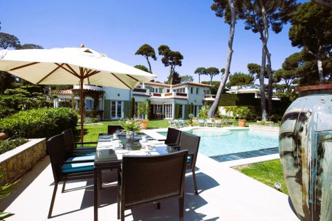 4 chambres Villa à Antibes, France No. 99777 9