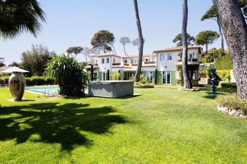 4 chambres Villa à Antibes, France No. 99777 21