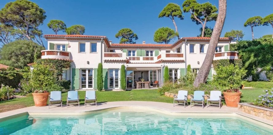 4 chambres Villa à Antibes, France No. 99777