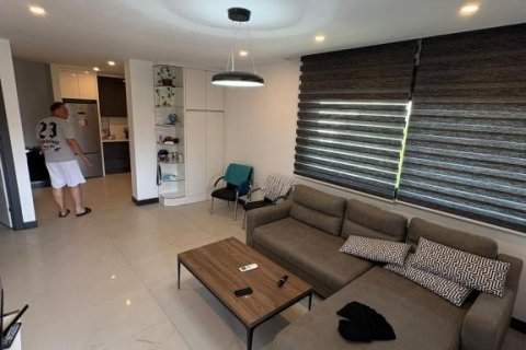 Квартира с 4 комнатами в Кестель, Турция №92460 1