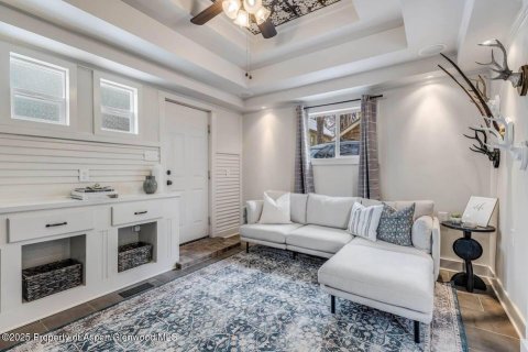 6 bedrooms House in Glenwood Springs, USA No. 104597 12