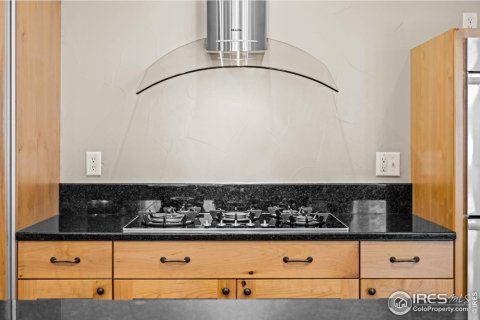 3 bedrooms House in Estes Park, USA No. 81116 18